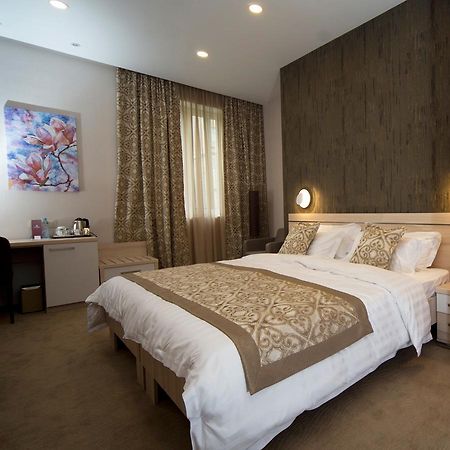 Iberia Didube Hotel Tbiliszi Kültér fotó