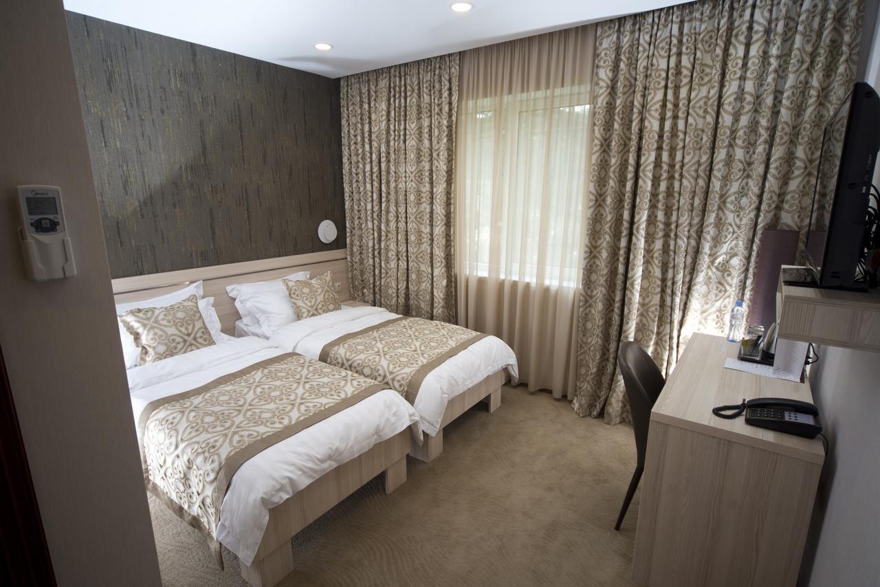 Iberia Didube Hotel Tbiliszi Kültér fotó